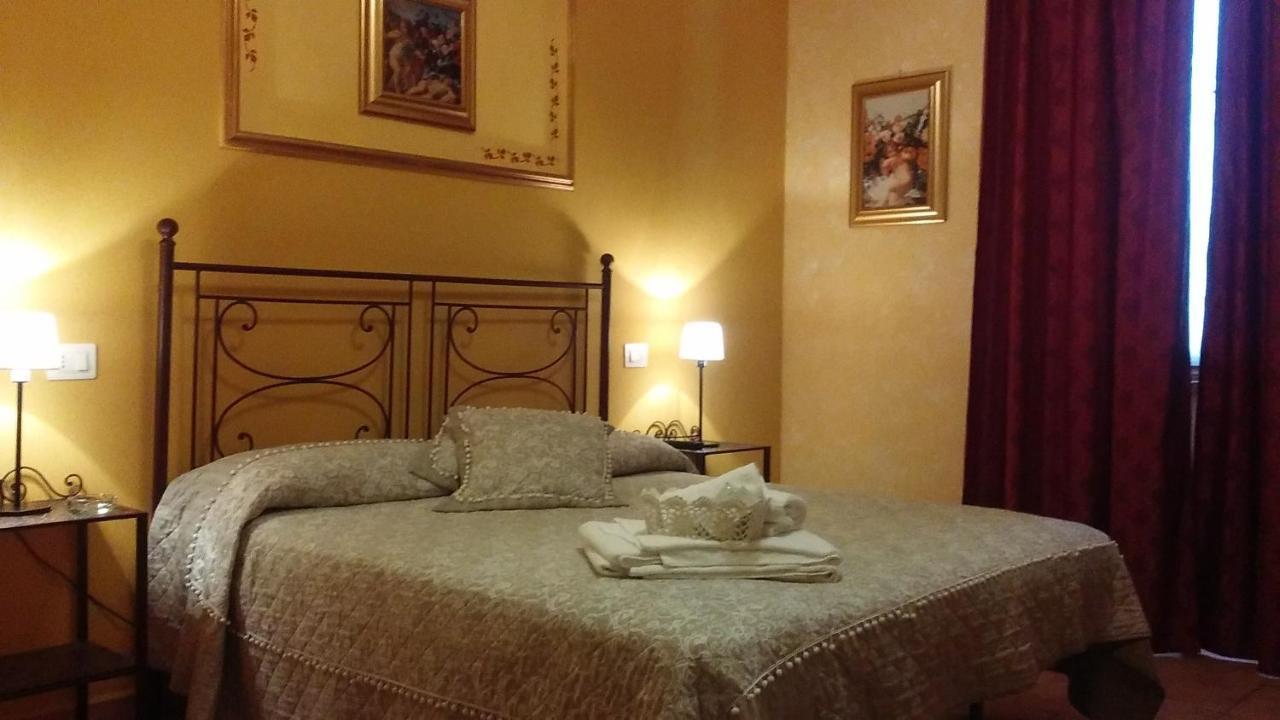 Rossi 2* Roma